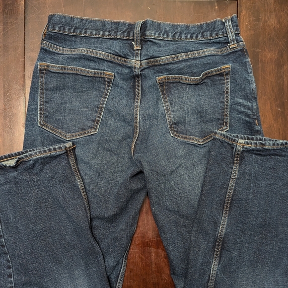 Old Navy Men’s Relaxed Fit Jeans - Size 34x32 - Picture 7 of 8